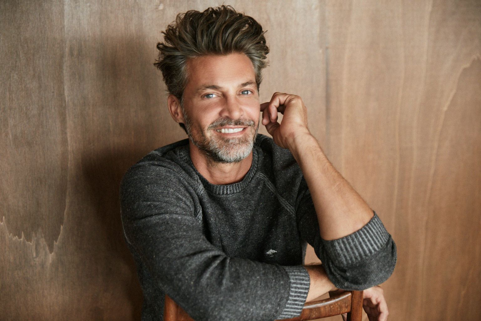 Male_Model_Studio_Shooting_Casual_3_2.jpg