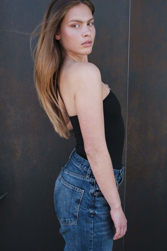 _DSF1524_Devamodels_Test_color_2.jpg